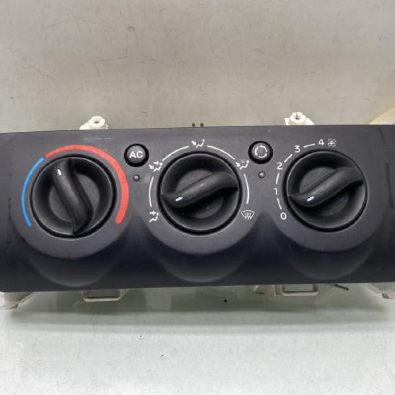 Commande chauffage RENAULT CLIO 2 CAMPUS Photo n°1