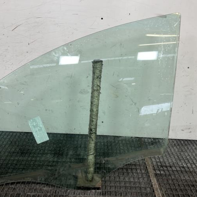 Vitre avant gauche RENAULT MODUS Photo n°1