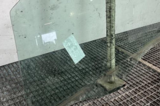 Vitre avant gauche RENAULT MODUS