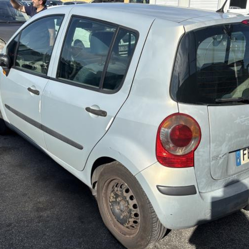 Vitre avant gauche RENAULT MODUS Photo n°9