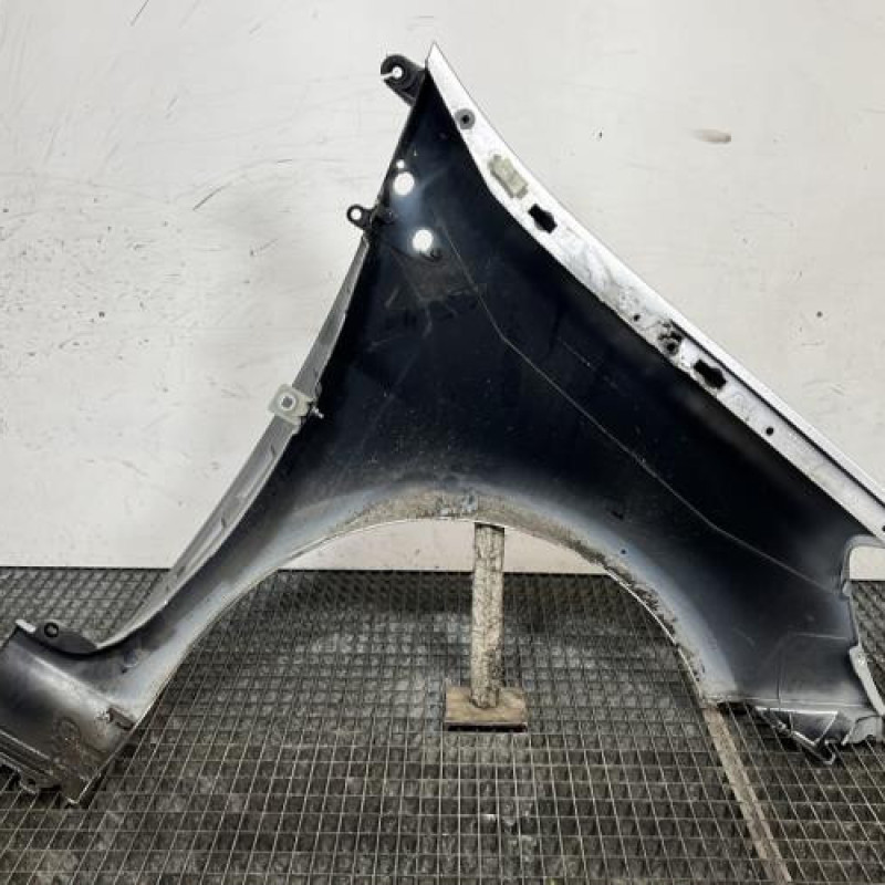 Aile avant gauche RENAULT CLIO 3 Photo n°5