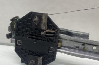 Leve vitre electrique avant droit DACIA SANDERO 2