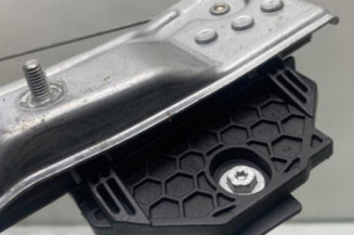 Leve vitre electrique avant droit DACIA SANDERO 2