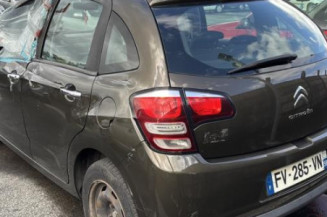 Pare boue avant gauche CITROEN C3 2