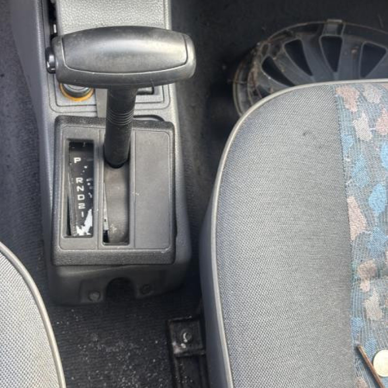 Feu arriere principal droit (feux) RENAULT CLIO 1 Photo n°19