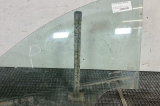 Vitre avant gauche DACIA SANDERO 2 Photo n°1