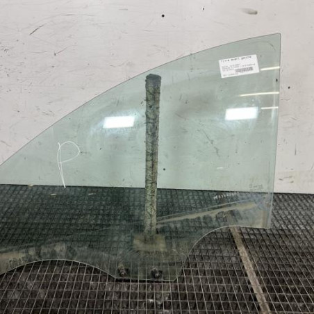 Vitre avant gauche DACIA SANDERO 2 Photo n°1