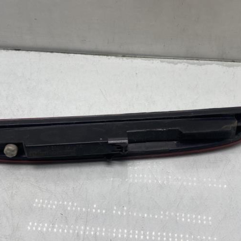 Feu arriere stop central RENAULT CLIO 2 Photo n°4