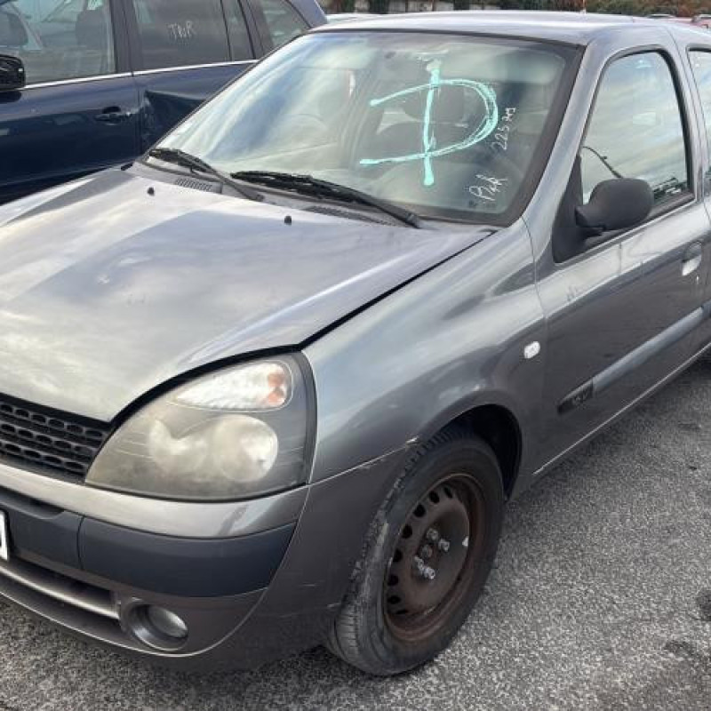 Feu arriere stop central RENAULT CLIO 2 Photo n°5