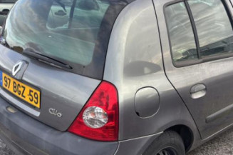 Feu arriere stop central RENAULT CLIO 2