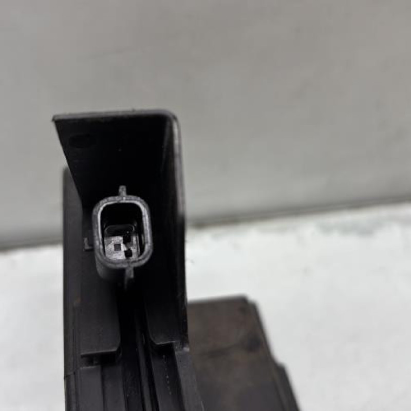 Serrure arriere gauche DACIA SANDERO 2 Photo n°4