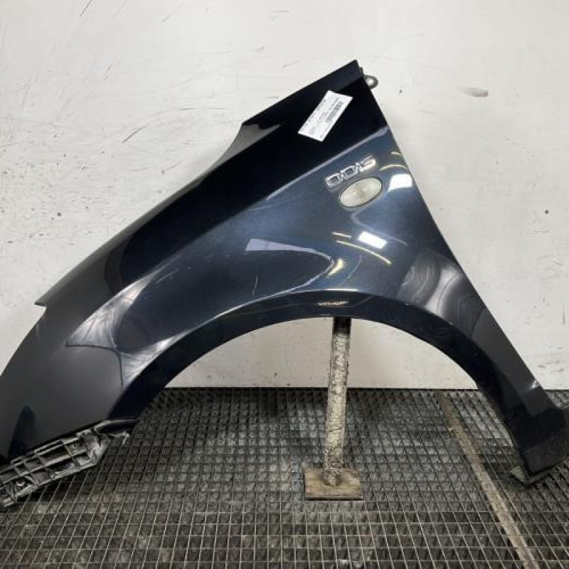 Aile avant gauche SUZUKI SWIFT 3 Photo n°1