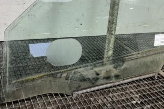 Vitre avant gauche SUZUKI SWIFT 3