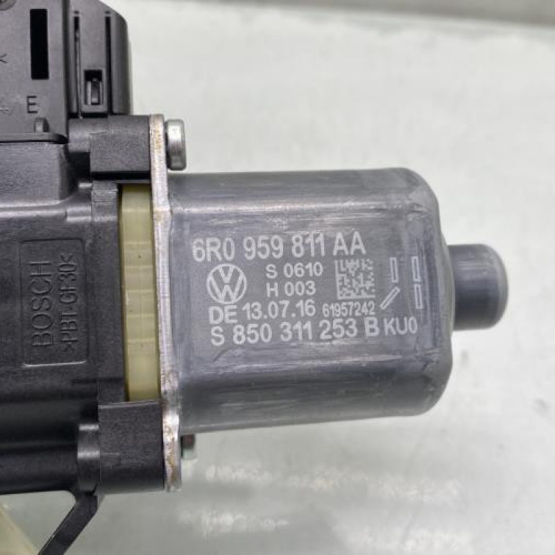 Leve vitre electrique arriere gauche VOLKSWAGEN POLO 5 Photo n°5