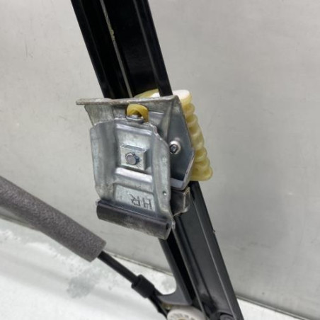 Leve vitre electrique avant droit VOLKSWAGEN POLO 5