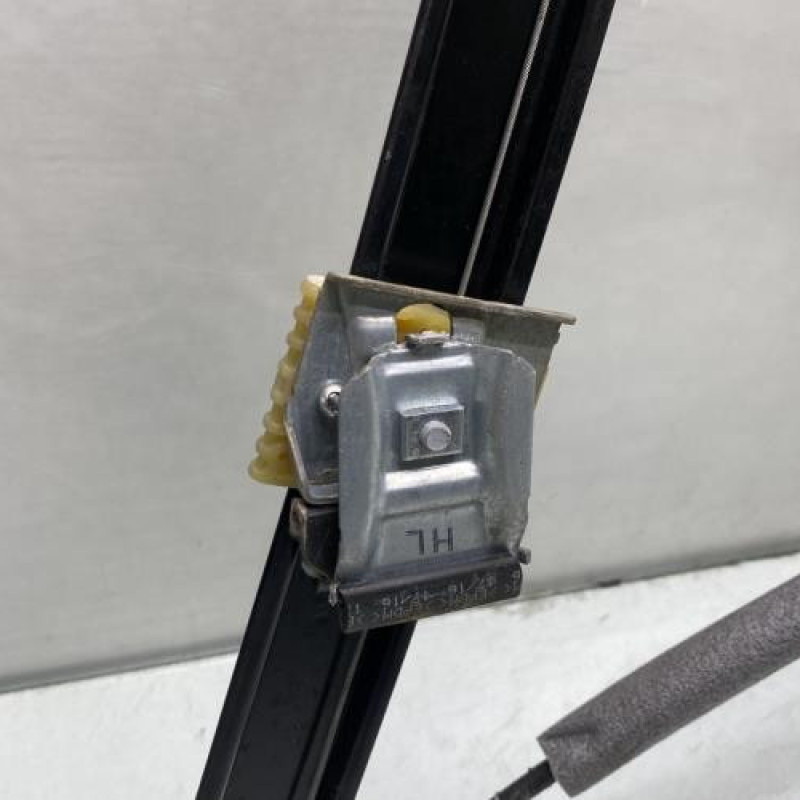 Leve vitre electrique avant gauche VOLKSWAGEN POLO 5 Photo n°2