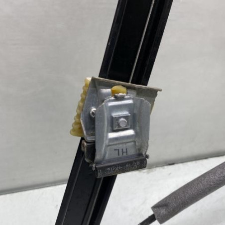 Leve vitre electrique avant gauche VOLKSWAGEN POLO 5
