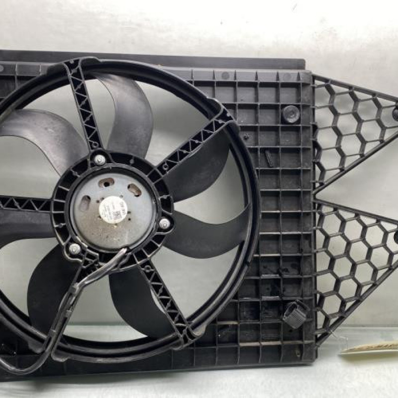 Moto ventilateur radiateur VOLKSWAGEN POLO 5 Photo n°3