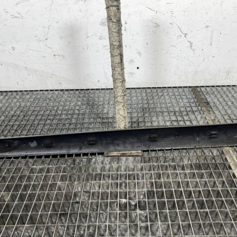 Baguette de porte avant droite RENAULT CLIO 2 Photo n°4