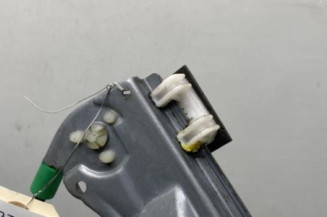 Leve vitre electrique avant droit RENAULT CLIO 2