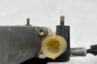 Leve vitre electrique avant droit RENAULT CLIO 2