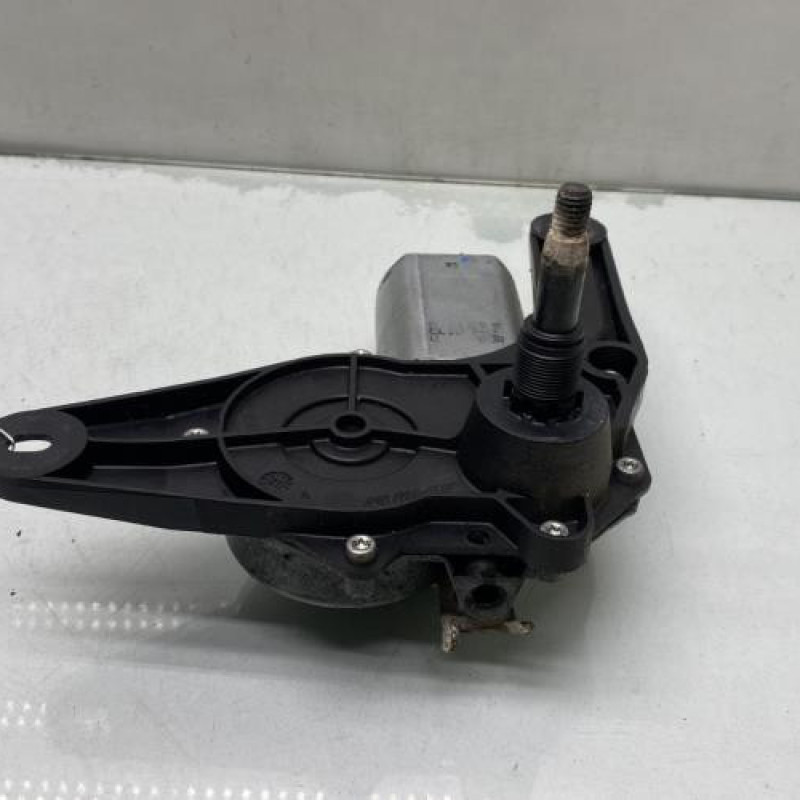 Moteur essuie glace arriere RENAULT CLIO 2 Photo n°1