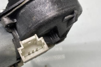 Moteur essuie glace arriere RENAULT CLIO 2