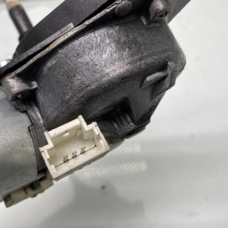 Moteur essuie glace arriere RENAULT CLIO 2 Photo n°4