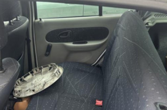 Moteur essuie glace avant RENAULT CLIO 2