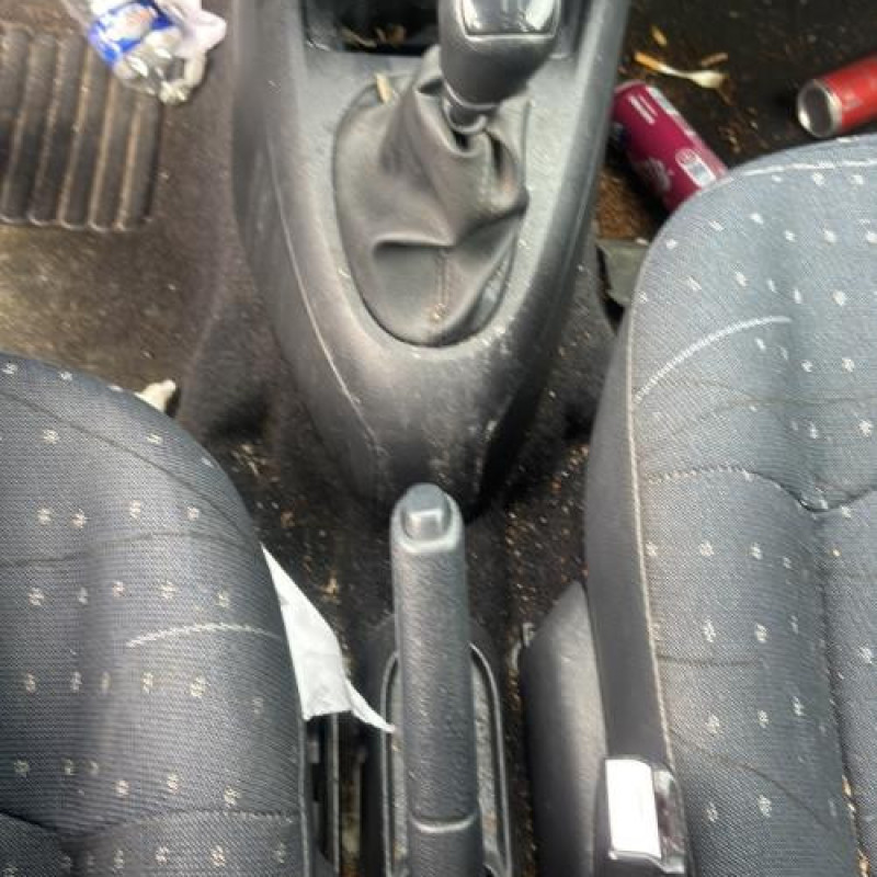 Vase de lave glace RENAULT CLIO 2 Photo n°19