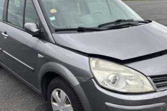 Feu arriere stop central RENAULT SCENIC 2