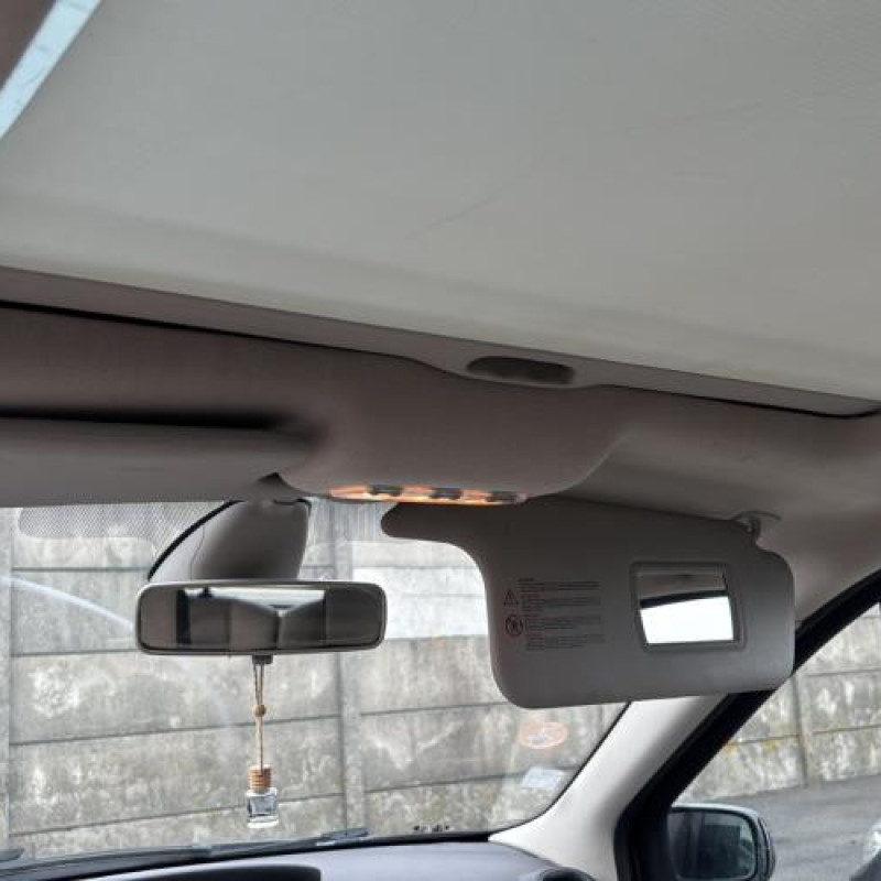 Feu arriere stop central RENAULT SCENIC 2 Photo n°19