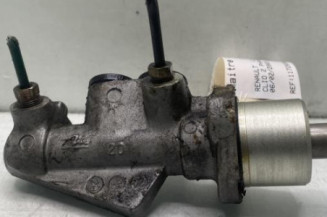 Maitre cylindre (freinage) RENAULT CLIO 2 Photo n°1