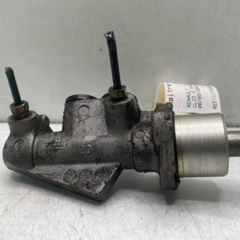 Maitre cylindre (freinage) RENAULT CLIO 2 Photo n°1