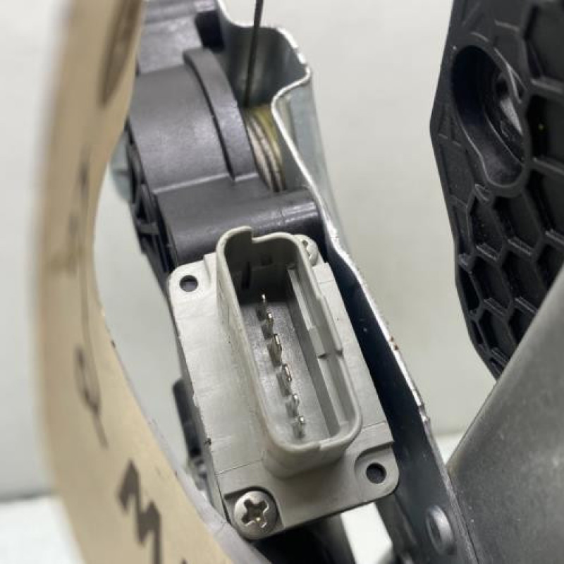 Leve vitre electrique avant gauche DACIA SANDERO 2 Photo n°3