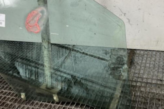 Vitre avant droit PEUGEOT 307