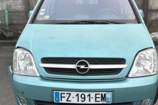 Feu arriere stop central OPEL MERIVA A