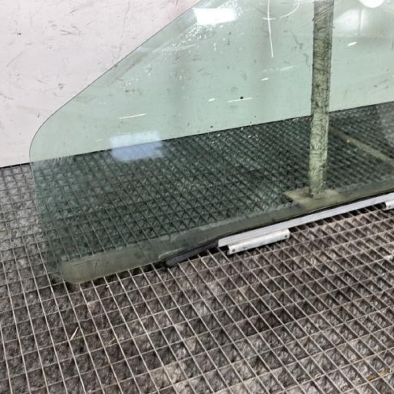 Vitre avant gauche RENAULT TWINGO 1 Photo n°2