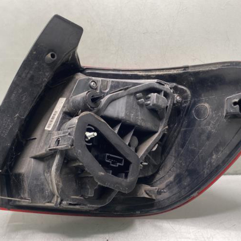 Feu arriere principal gauche (feux) DACIA SANDERO 2 Photo n°2