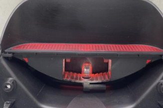 Feu arriere stop central DACIA SANDERO 2 Photo n°1