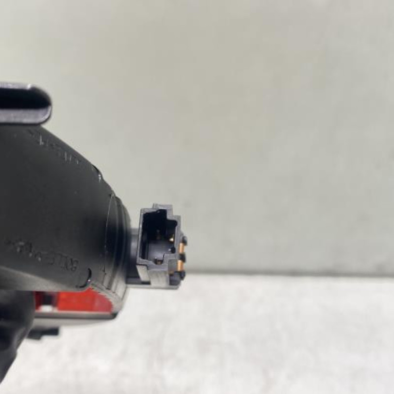 Feu arriere stop central DACIA SANDERO 2 Photo n°5