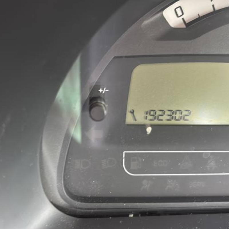 Renfort pare choc avant (traverse) CITROEN C2 Photo n°8