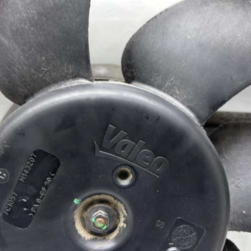 Moto ventilateur radiateur PEUGEOT 208 1 Photo n°8