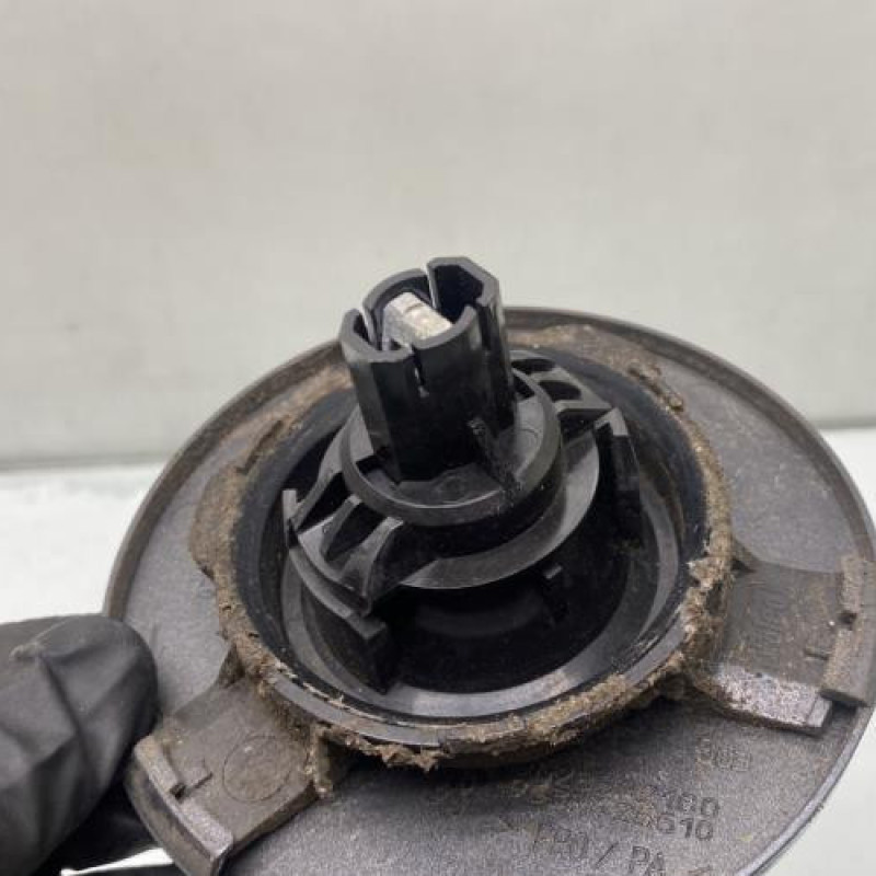 Bouchon de carburant PEUGEOT 206+ Photo n°3