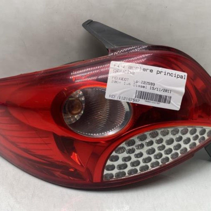 Feu arriere principal gauche (feux) PEUGEOT 206+ Photo n°1