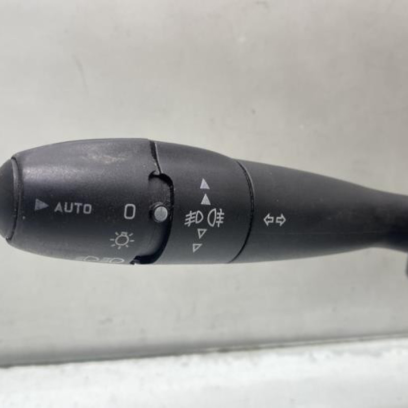 Com (Bloc Contacteur Tournant+Commodo Essuie Glace+Commodo Phare) PEUGEOT 206+ Photo n°2