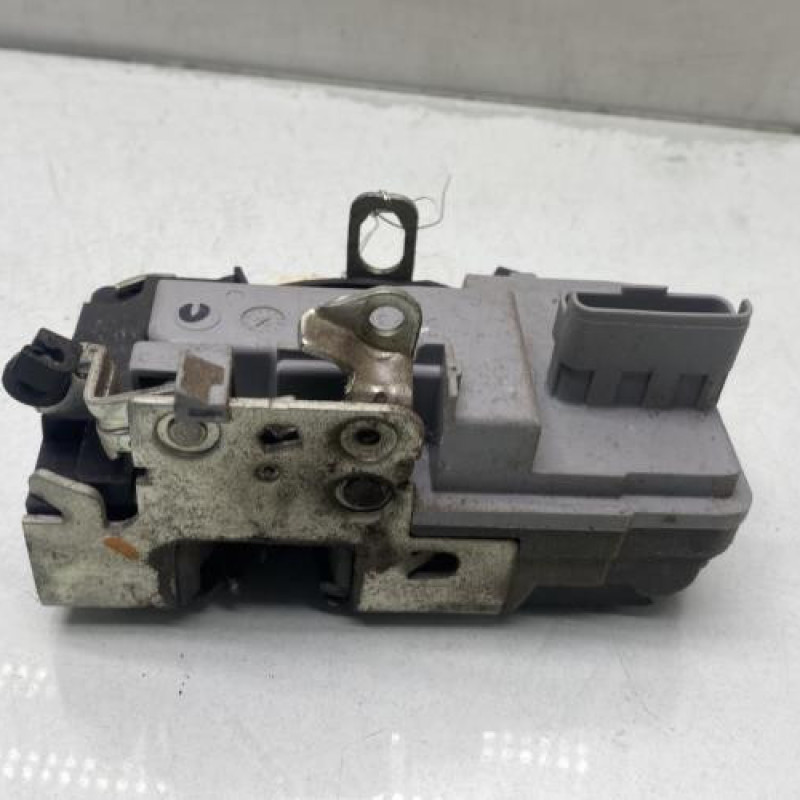 Serrure avant droit PEUGEOT 206+ Photo n°4