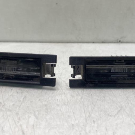 Eclairage de plaque OPEL CORSA E Photo n°1