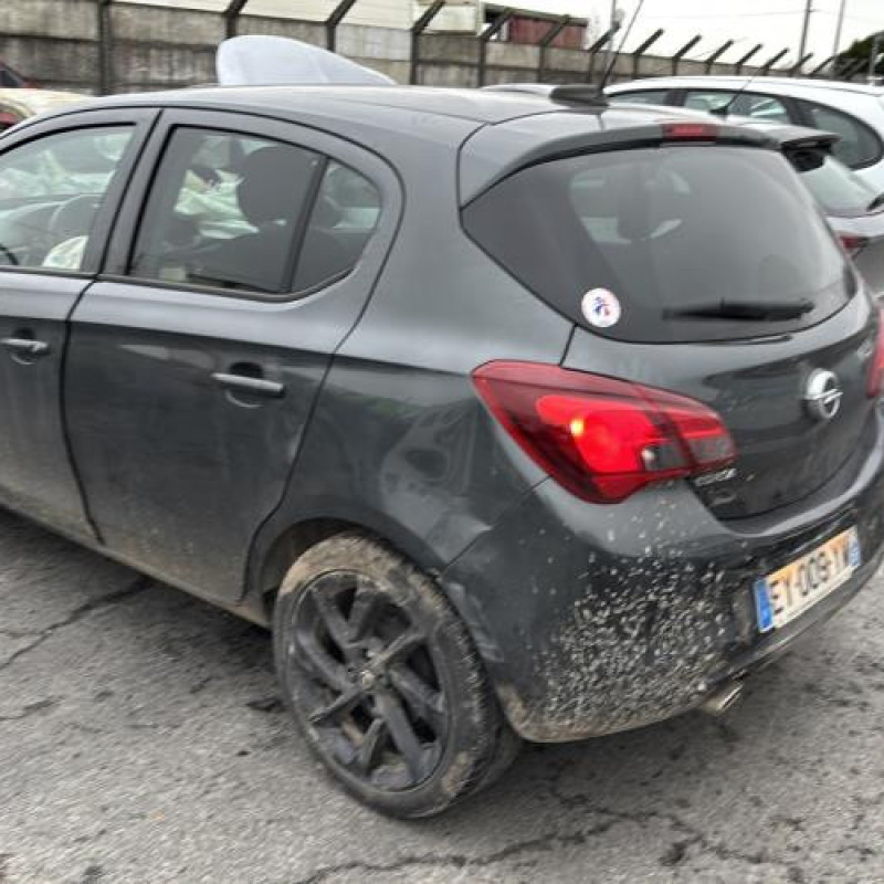 Volant OPEL CORSA E Photo n°10