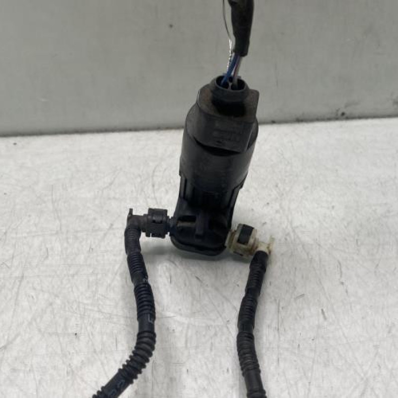 Pompe lave glace avant OPEL CORSA E Photo n°3